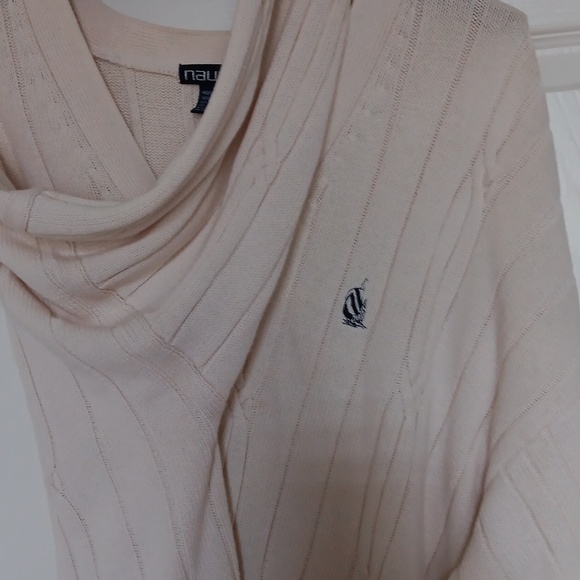 Men's Large ,Gently Worn, Nautica ,Golf or  Tennis Sweater. - Picture 15 of 15